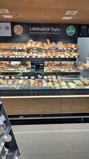 Bakery at Landwege - Bio Markt Ziegelstrasse in Luebeck