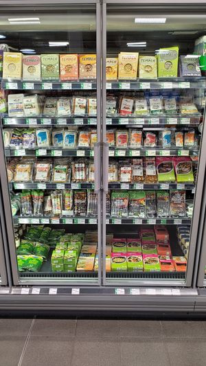 Cooling counter at Landwege - Bio Markt Ziegelstrasse in Luebeck