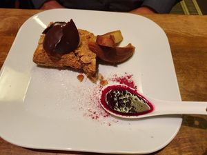 Marzipantörtchen at Zest in Leipzig