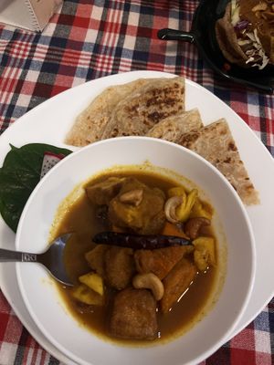 Hung lay curry with tofu  at Barrab in Chiang Rai