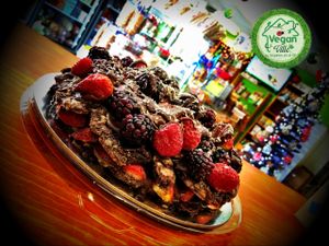 La más deliciosa repostería vegana // Da most delicious vegan desserts.  at Vegan Ville in Mexico City