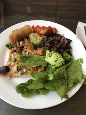 Tem alguns itens vegetarianos e muitos veganos at Mesa do Sabio in Belo Horizonte