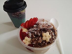 Peanut Butter Jelly Bowl at Cocomamas in Elsternwick