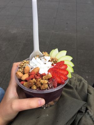 Acai bowl at Cocomamas in Elsternwick