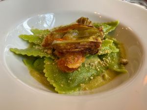 TRIANGOLI DI SPINACI E PATATE SU CREMA DI ZUCCHINE E BASILICO (Vegan🌱) at Pasta Factory in Manchester