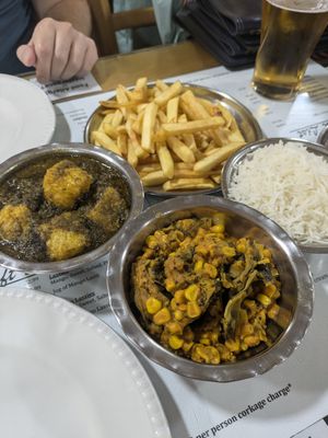 Chickpea peanut butter curry and tofu spinach curry at Vegetarian Food Studio in Cardiff