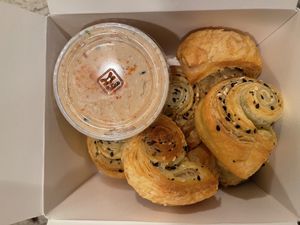 knots  at Kindred in San Diego