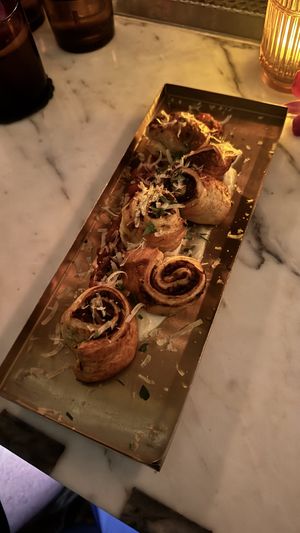 Cosmo Knots  at Kindred in San Diego