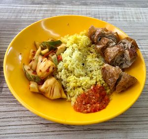 Chicken rice  at Kwan Inn Vegetarian 观音斋 - Bugis in Central Singapore