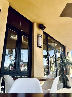 Outdoor seating  at Plant Power Fast Food - Ocean Beach in San Diego