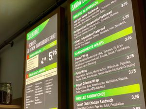 menu at Dean & David - Hunsrückenstr in Dusseldorf