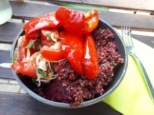 Small bowl 6.90 euro at Sprout in Dresden