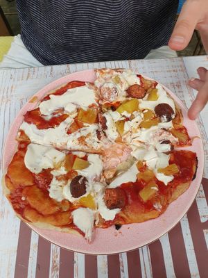 Hawaiian pizza at Marietta in Medellin