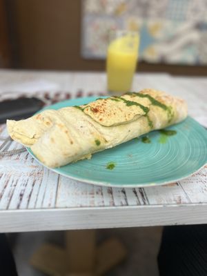 Sunshine Wrap  at Marietta in Medellin