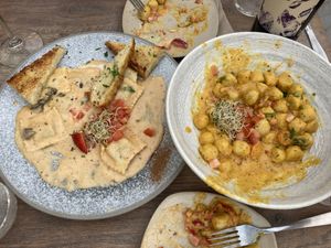 Wild mushroom ravioli (left) and gnocchi macaroni&cheeze (right) at Nourish Bistro in Banff