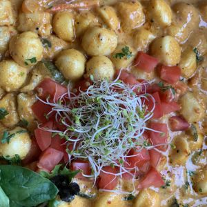 Mac ‘n’ Squeeze at Nourish Bistro in Banff
