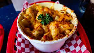 Mac n Cheeze  at Vx in Bristol