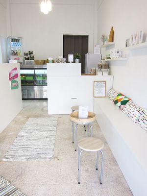 Your healthy fix in Limassol
Vegan & vegetarian cuisine, handmade with love
specialised in raw vegan foods at Smoothie & Sweetie in Limassol