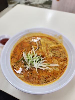 Laksa at SunnyChoice - Alexandra Village in Central Singapore
