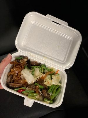 Food is a little too oily  at Fei Cui  Fancy Vegetarian Food 翡翠素食 in Central Singapore