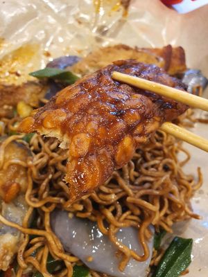 Delicious Tempeh 😍 Yummy!!! at Mi Le Vegetarian 弥乐素食 in Central Singapore