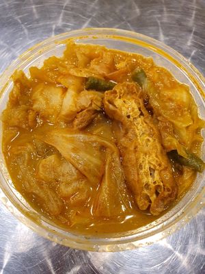 Curry vege 😍 at Mi Le Vegetarian 弥乐素食 in Central Singapore