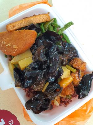 $3.50 ~ sweet and sour chicken, black fungus, long beans, luncheon meat at Mi Le Vegetarian 弥乐素食 in Central Singapore