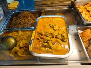 Curry at Mi Le Vegetarian 弥乐素食 in Central Singapore