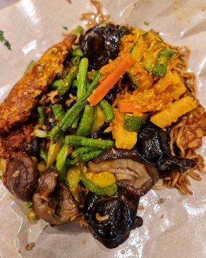 $4.80 economy noodle ~ ~5/10/21 at Mi Le Vegetarian 弥乐素食 in Central Singapore