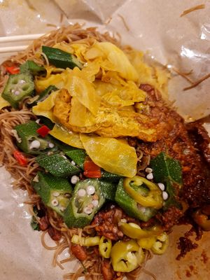 All time favourite economy mee hoon ~12/10/21 at Mi Le Vegetarian 弥乐素食 in Central Singapore