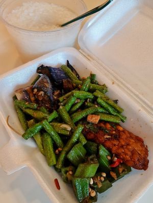 $4 lunch ~ 28/3/22 at Mi Le Vegetarian 弥乐素食 in Central Singapore