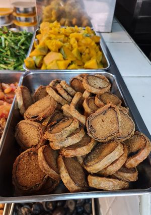 ~ 11/5/22 at Mi Le Vegetarian 弥乐素食 in Central Singapore