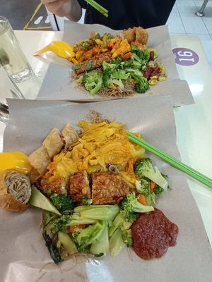  at Mi Le Vegetarian 弥乐素食 in Central Singapore