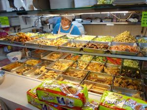 buffet spread at Mi Le Vegetarian 弥乐素食 in Central Singapore