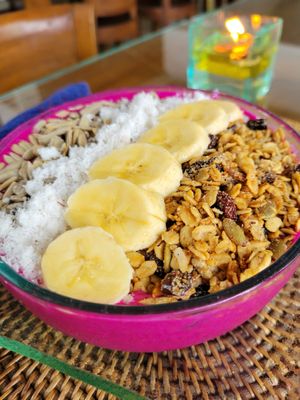 Dragon fruit smoothie bowl at Sage in Ubud