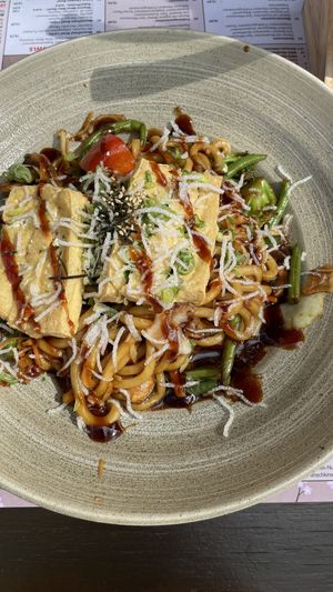 Yaki Udon Nudeln mit Tofu, vegan  at MoschMosch in Darmstadt