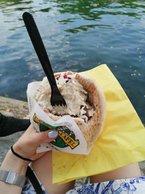 Falafel sandwich at L'as du Fallafel in Paris