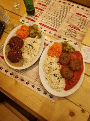 Falafel on the right and beetroot cutlets in the left at Bar Górski in Zakopane