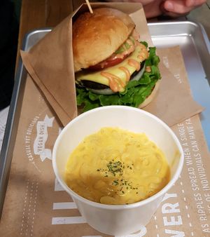 Ripple cheeseburger + mac & cheese at Ain Soph.Ripple Kabukicho in Tokyo