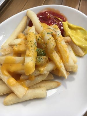 Fries and cheese  at Ain Soph.Ripple Kabukicho in Tokyo