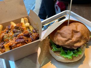 Chili fries and ripple burger  at Ain Soph.Ripple Kabukicho in Tokyo