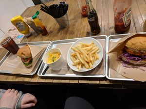 Burgers, fries & mac & cheese at Ain Soph.Ripple Kabukicho in Tokyo