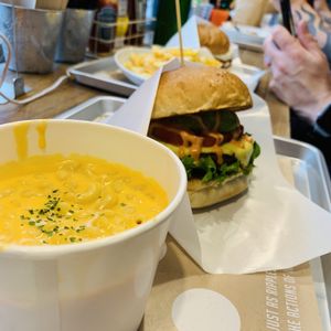 Cheese burger with macaroni and cheese side at Ain Soph.Ripple Kabukicho in Tokyo