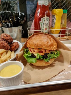 Ripple cheese burger at Ain Soph.Ripple Kabukicho in Tokyo