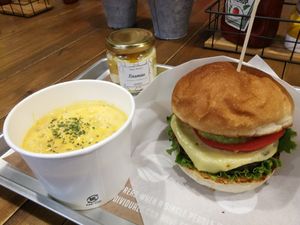 Cheese burger, Mac and cheese, mango tiramisu at Ain Soph.Ripple Kabukicho in Tokyo