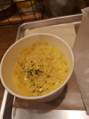 Mac&Cheese at Ain Soph.Ripple Kabukicho in Tokyo