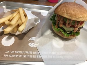 Ripple „cheese“ burger with fries  at Ain Soph.Ripple Kabukicho in Tokyo