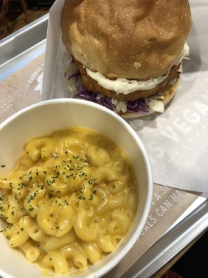 Crispy chicken burger and mac and cheese at Ain Soph.Ripple Kabukicho in Tokyo