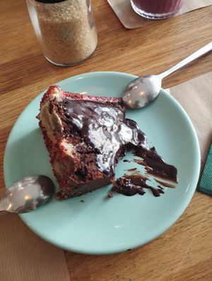 Red velvet cake at Paper Plane in Nice