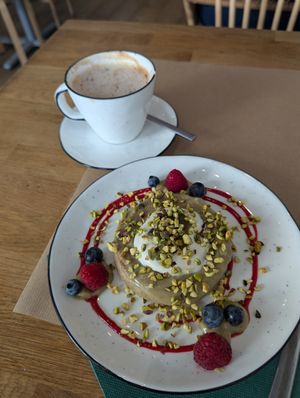 Fluffy pancakes pistache at Paper Plane in Nice